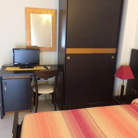 Armony 111 Couette-café 4*